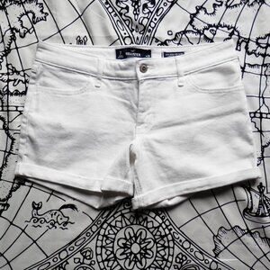 Hollister || White Low-Rise Midi Vintage Stretch Shorts
